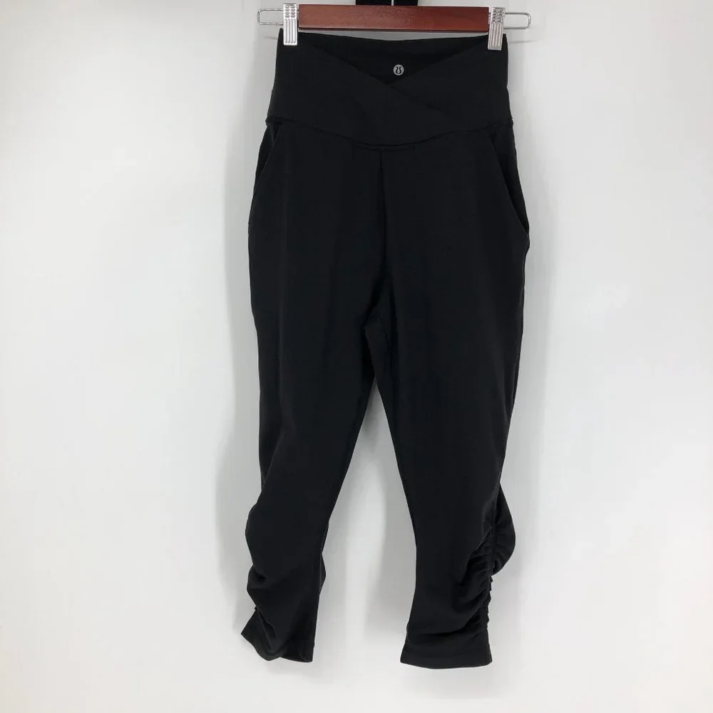 Lululemon Sunset Salutation Cropped leggings loose fit  ruched pockets Black 4 - Picture 4 of 16